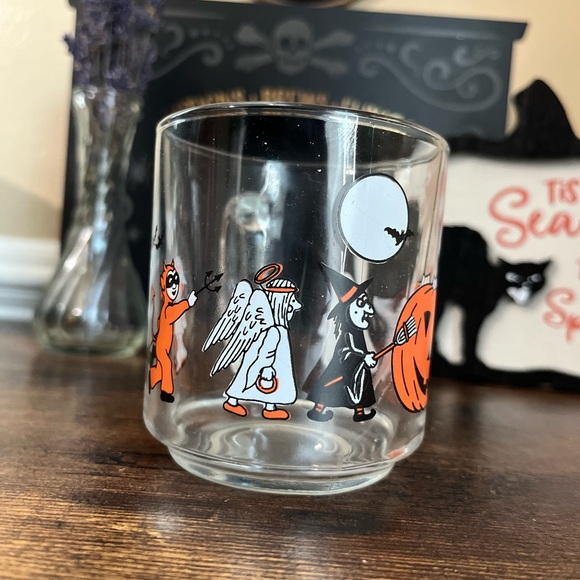 70’s Luminarc Vintage Glass Halloween Mug Trick or Treat Witch Ghost Devil Angel - Picture 2 of 3
